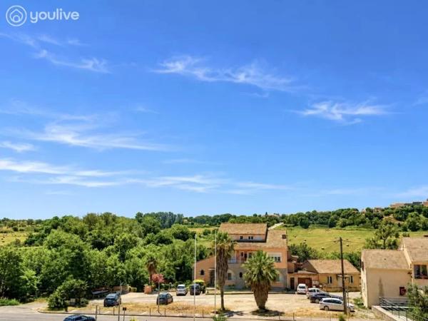 À DÉCOUVRIR – Superbe appartement T3 avec terrasse et vue dégagée sur le Fort d’Aléria