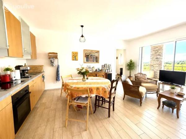 À DÉCOUVRIR – Superbe appartement T3 avec terrasse et vue dégagée sur le Fort d’Aléria