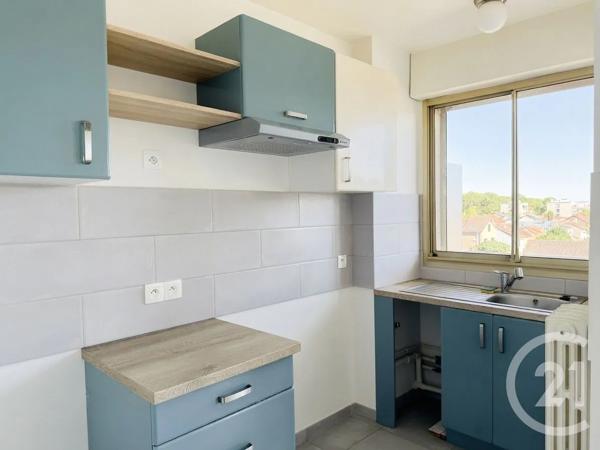 Appartement F1 à vendre  1 pièce - 25 m 2   ST MAUR DES FOSSES  - 94
