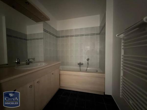 Appartement à louer 2 pièces 41.96m²