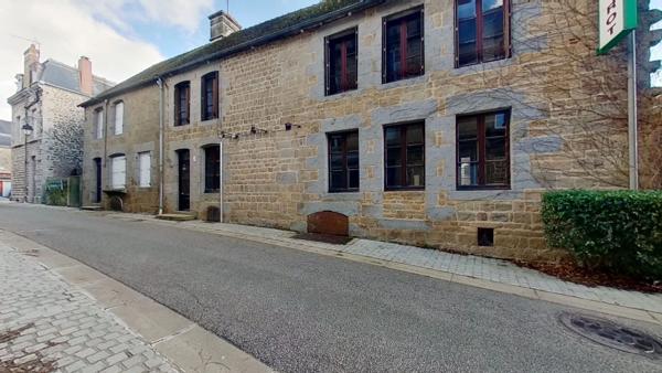 Dpt Orne (61), à vendre CARROUGES Grande maison de charme sur ancien Bar Restaurant en Normandie