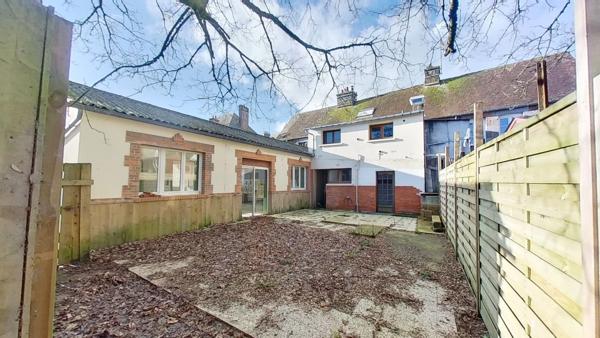 Dpt Orne (61), à vendre CARROUGES Grande maison de charme sur ancien Bar Restaurant en Normandie