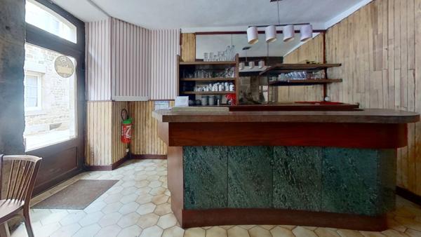 Dpt Orne (61), à vendre CARROUGES Grande maison de charme sur ancien Bar Restaurant en Normandie