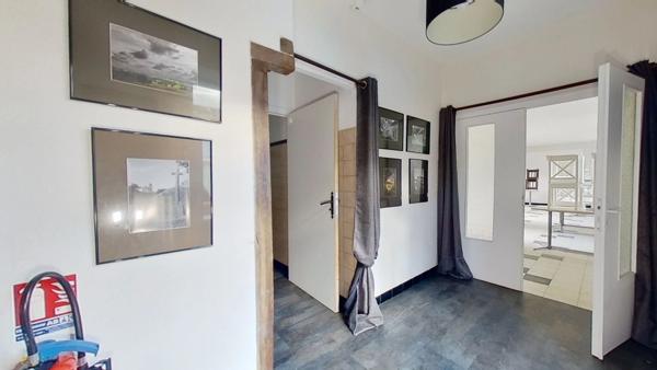 Dpt Orne (61), à vendre CARROUGES Grande maison de charme sur ancien Bar Restaurant en Normandie