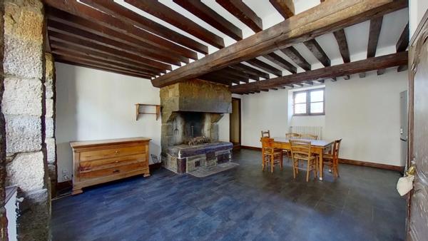 Dpt Orne (61), à vendre CARROUGES Grande maison de charme sur ancien Bar Restaurant en Normandie