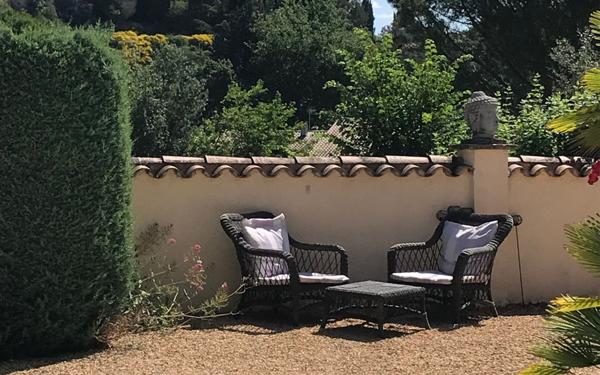 Maison à vendre    4 pièces • 243 m2 Vaison-la-Romaine