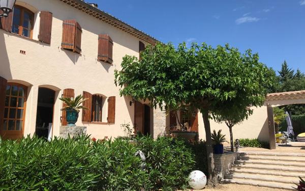 Maison à vendre    4 pièces • 243 m2 Vaison-la-Romaine