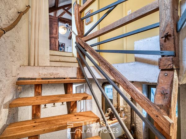 Maison de ville avec dépendances, atelier et jardin au coeur de Chilly-Mazarin