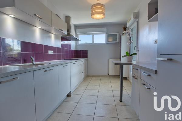 Appartement à vendre 3 pièces 76 m² Prévessin-Moëns