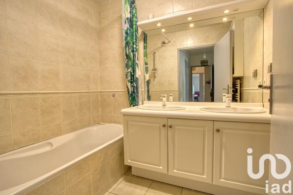 Appartement à vendre 3 pièces 76 m² Prévessin-Moëns