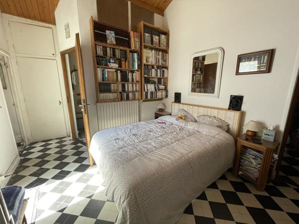Authenticité, charme et potentiel – Maison 4 pièces Toutes les caractéristiques