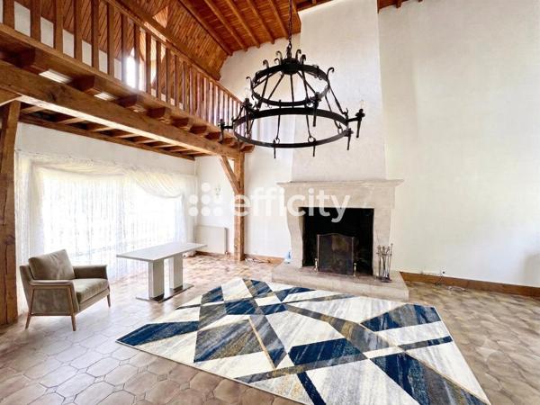Maison
         7 pièces
        - 200 m² Exclusivité 335 000 € *