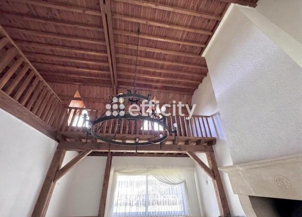Maison
         7 pièces
        - 200 m² Exclusivité 335 000 € *