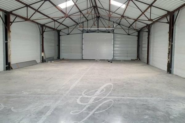 Location - ENTREPOT 280 m 2