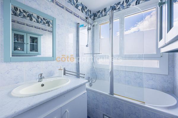 Vente
                Appartement60 m² - 3 Pièces -
                    NANTES (44300)