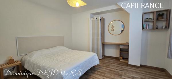 Exclusivité en Ardèche, grande maison familiale de 230m², terrain pour jardin et très belle terrrasse ensoleillée ainsi qu'un grand local commercial de 218m²