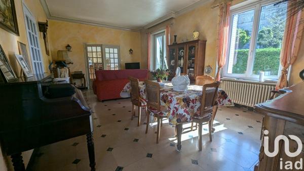 Maison traditionnelle 4 pièces de 109 m² à Aubenas (07200)