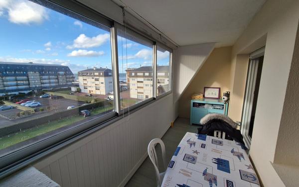 Appartement à vendre    2 pièces • 2 327 m2 Villers-sur-Mer