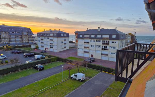 Appartement à vendre    2 pièces • 2 327 m2 Villers-sur-Mer