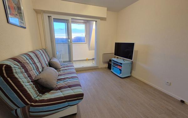 Appartement à vendre    2 pièces • 2 327 m2 Villers-sur-Mer