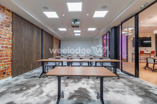 Local commercial à louer de 430 m² à Pontoise