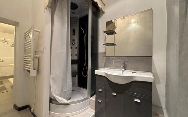 Maison à vendre    4 pièces •  Boutenac