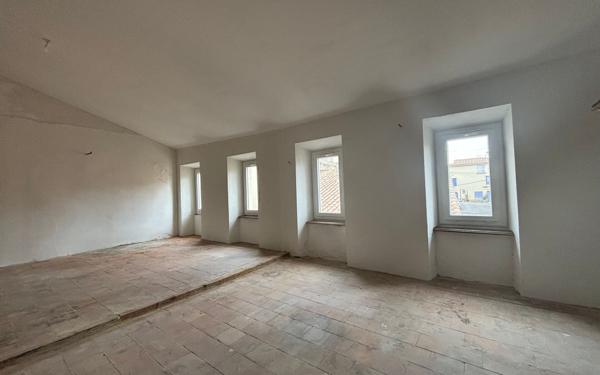 Maison à vendre    4 pièces •  Boutenac