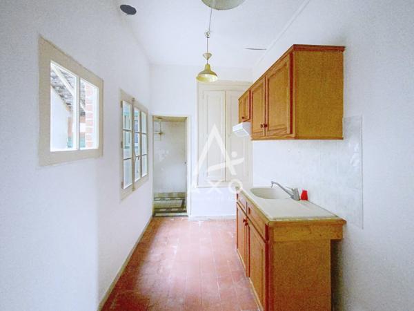 Coullons maison de ville idéal famille ou futur commerce