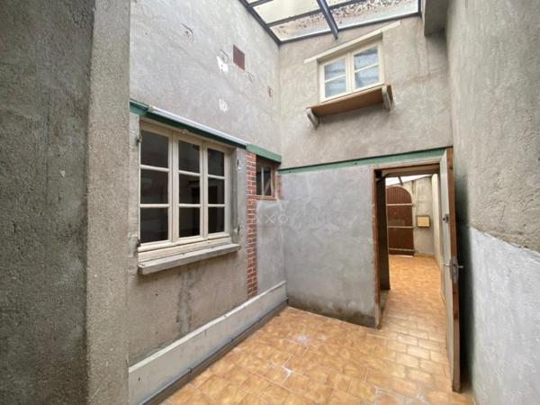 Coullons maison de ville idéal famille ou futur commerce