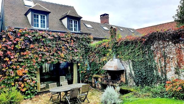Maison à vendre 7 pièces 220 m² avec 5 chambres, proche de CREPY EN VALOIS (60)