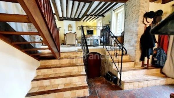 Maison à vendre 7 pièces 220 m² avec 5 chambres, proche de CREPY EN VALOIS (60)