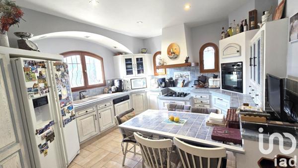 Maison traditionnelle 5 pièces de 140 m² à Drap (06340)