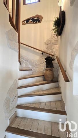 Maison traditionnelle 5 pièces de 140 m² à Drap (06340)