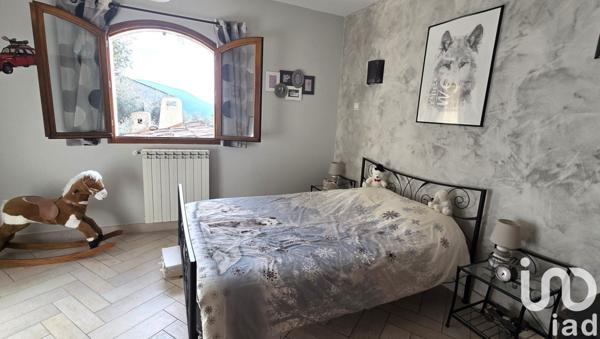 Maison traditionnelle 5 pièces de 140 m² à Drap (06340)