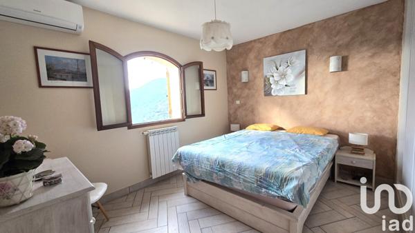 Maison traditionnelle 5 pièces de 140 m² à Drap (06340)