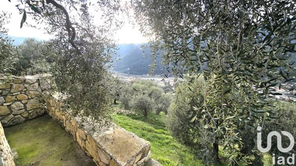 Maison traditionnelle 5 pièces de 140 m² à Drap (06340)