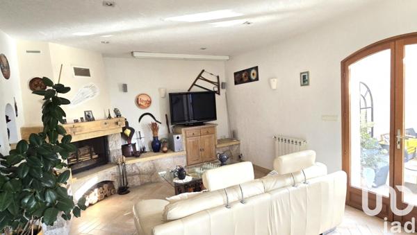 Maison traditionnelle 5 pièces de 140 m² à Drap (06340)