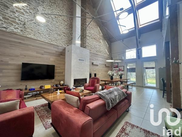 Longère 5 pièces de 164 m² à Chaillac (36310)