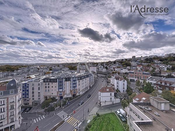 Appartement 82m² 4 pièces avec vue panoramique sur Paris et le bois de Boulogne