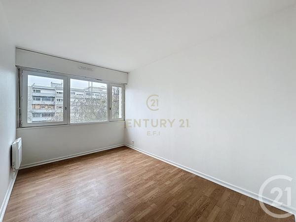 Appartement F4 à vendre  4 pièces - 80,87 m2 NOISY LE GRAND - 93