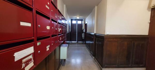 Paris (75018) BEAU STUDIO 14 M2 PARIS 18EME