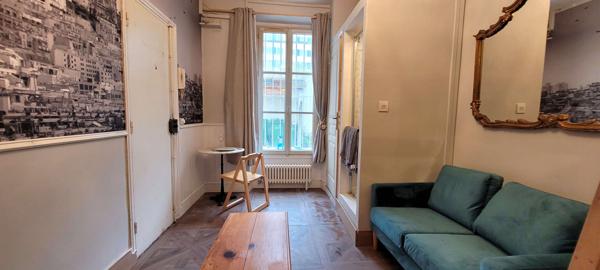 Paris (75018) BEAU STUDIO 14 M2 PARIS 18EME