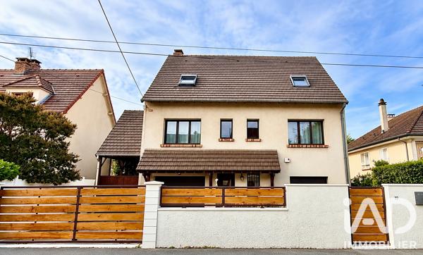 Maison à vendre 7 pièces 150 m² Sainte-Geneviève-des-Bois