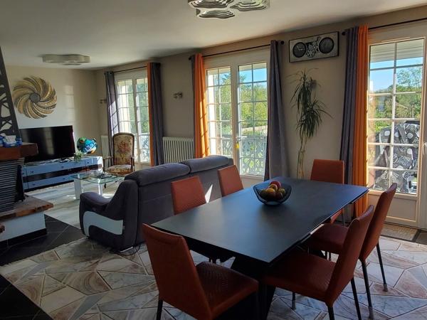 A proximité de l'aigle Maison 4 chambres sans travaux sur sous-sol