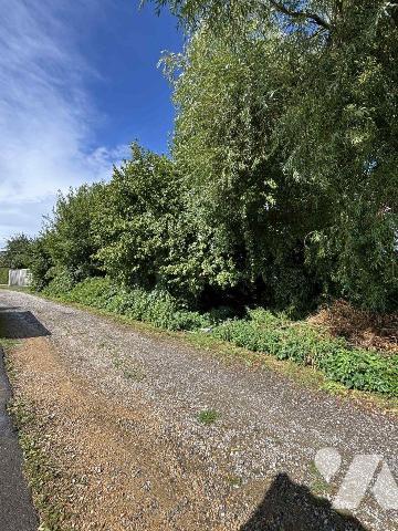 Nouveau mandat, terrain constructible d'une superficie de 257 m².

Uniquement pour la constru...