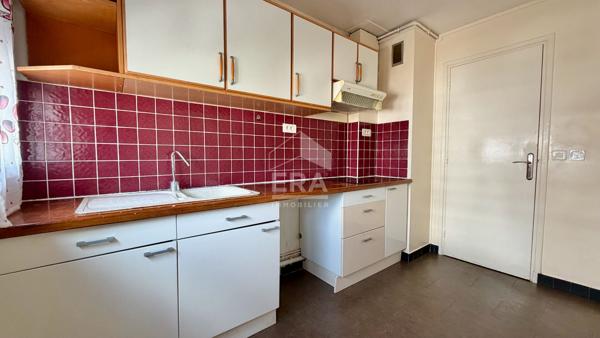 STUDIO 31M² À JUVISY-SUR-ORGE, AU PIED DU RER AVEC PARKING