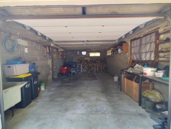 MAISON CONTEMPORAINE - EXCELLENT ETAT GENERAL -