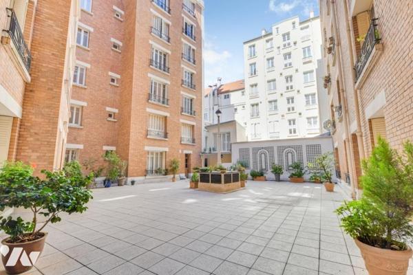 Appartement 4 pièces Pont de Neuilly