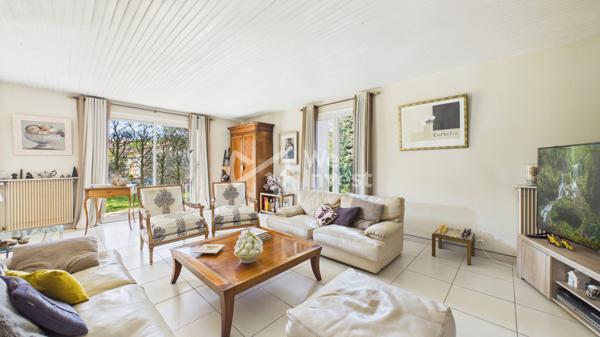 Maison de 162m² sur 865m² de terrain avec piscine