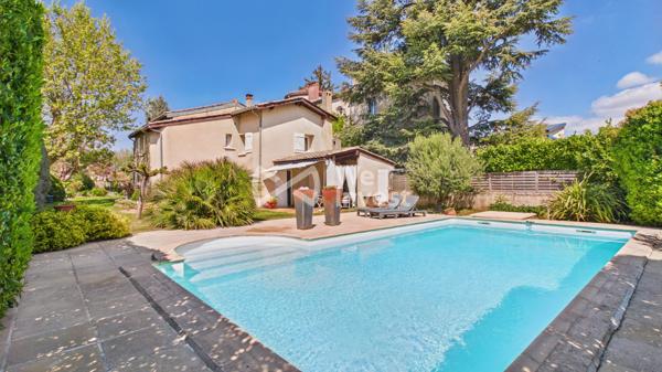 Maison de 162m² sur 865m² de terrain avec piscine
